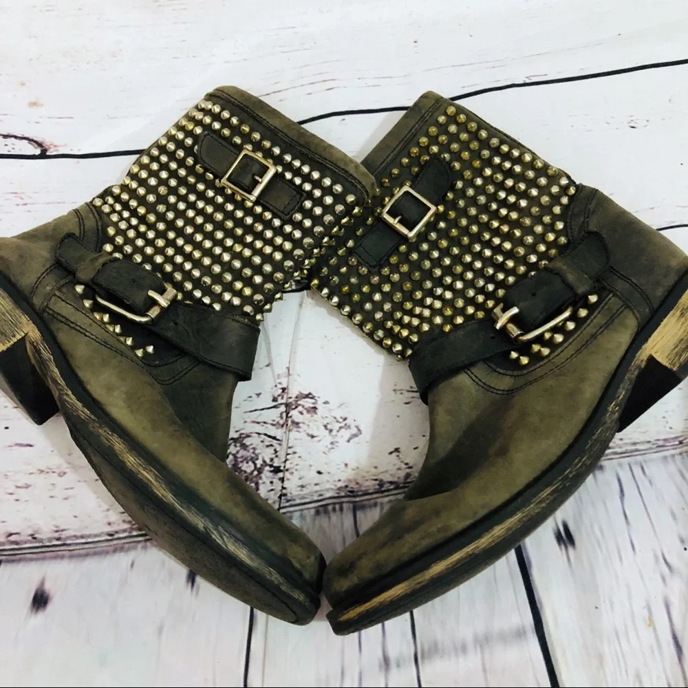 Steve Madden Studded Distressed Look Boots - Picture 5 of 8